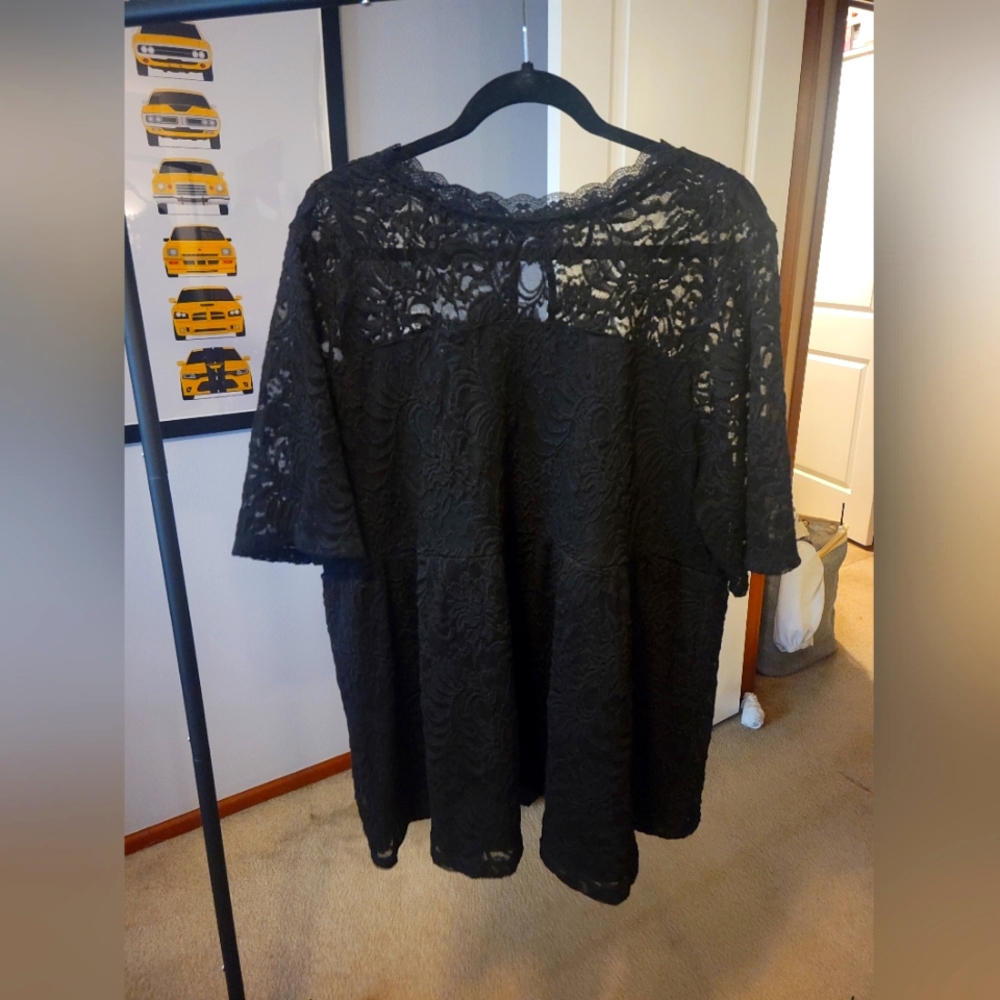 High Neck Stretchy Lace Short Sleeve Top